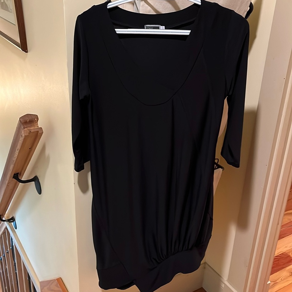 Sympli black tunic size 8.
